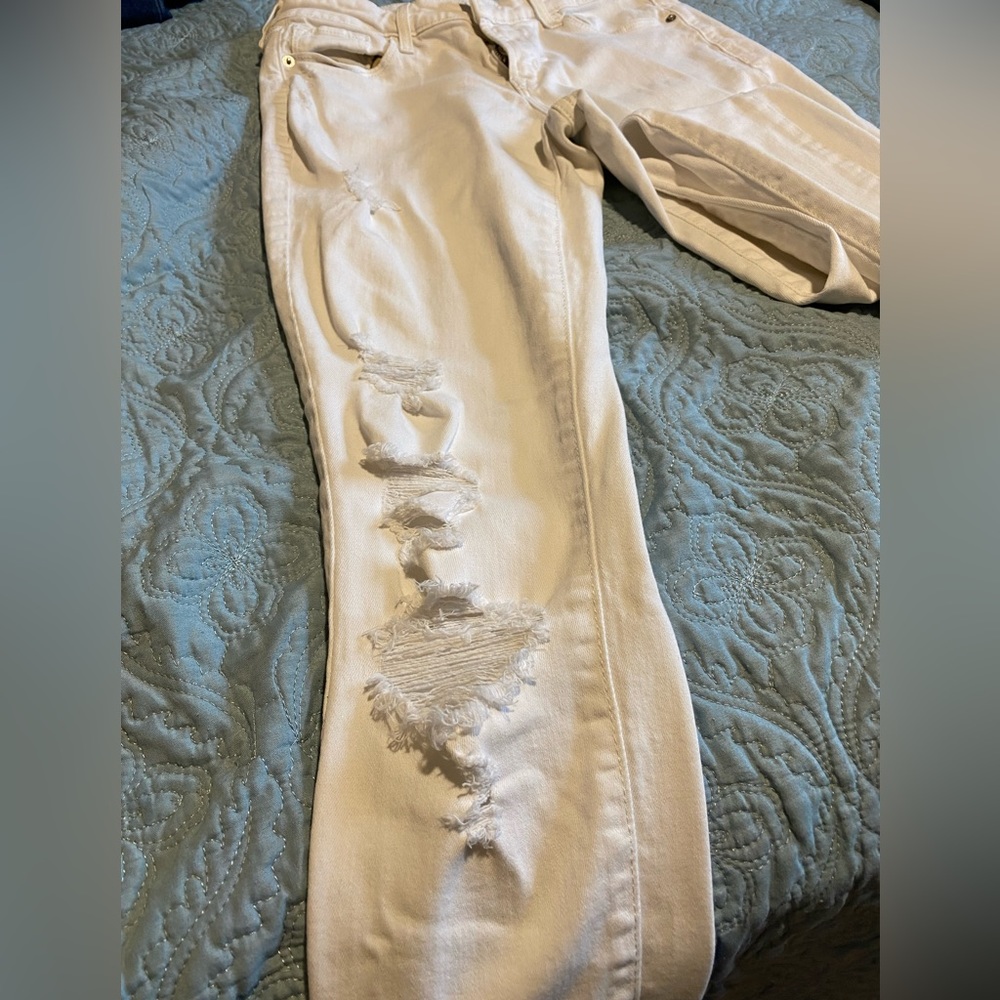 Old navy white skinny midrise with holes - size 4